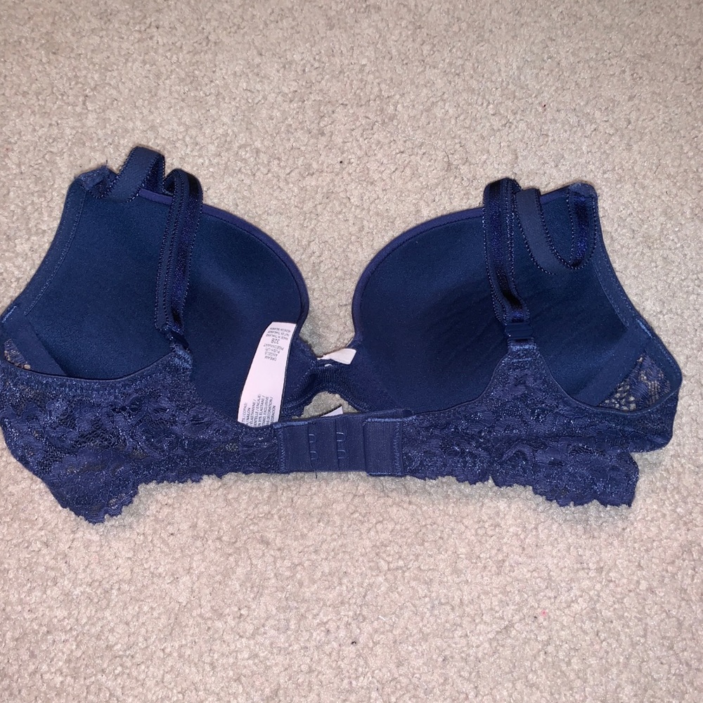 Vs bra - Picture 2 of 2